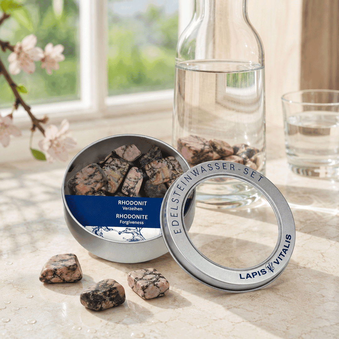Rhodonit Wassersteine „Milde und Verzeihen“ in Geschenkdose